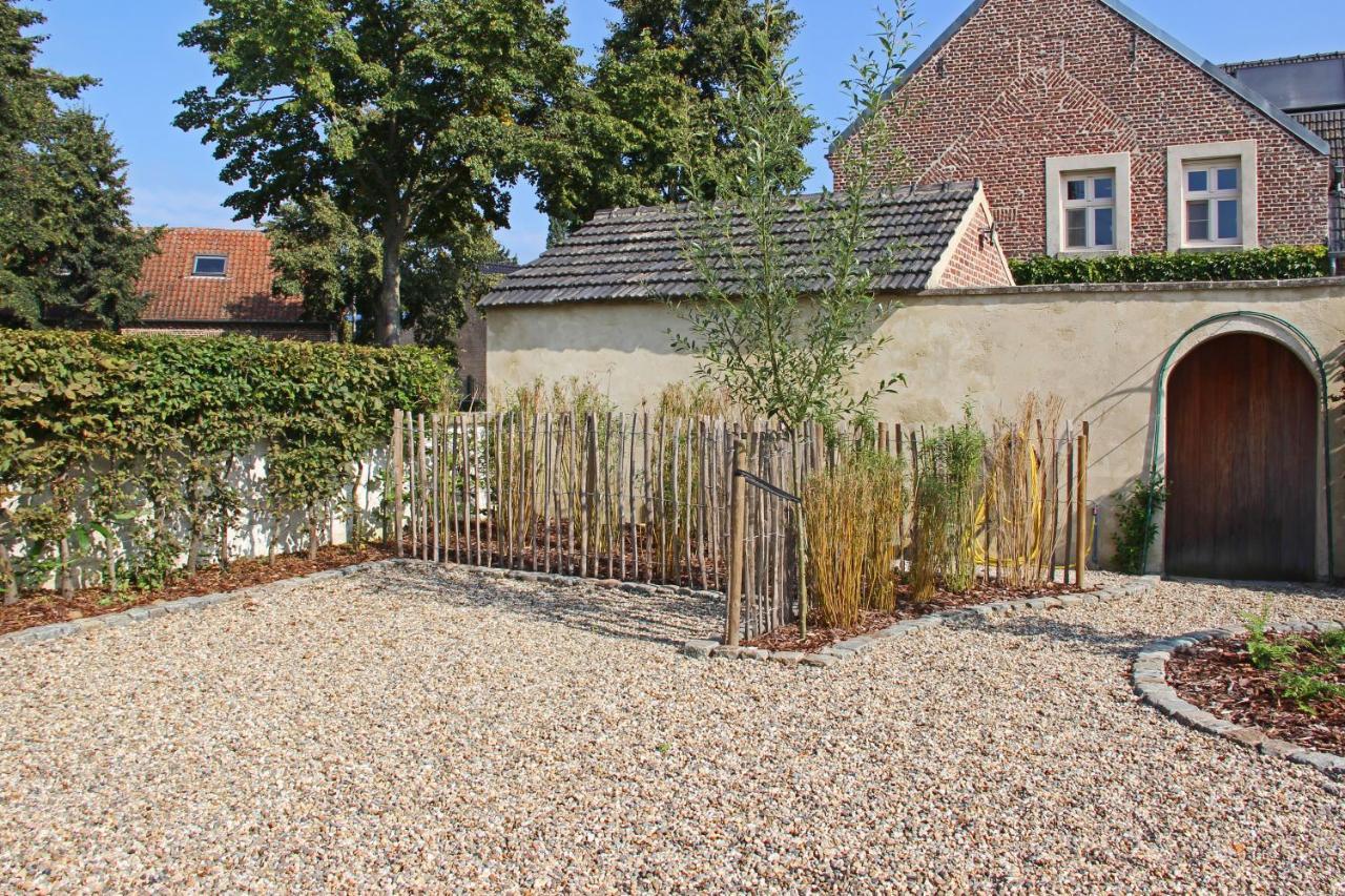 Het Koerhuis Kinrooi Exteriör bild