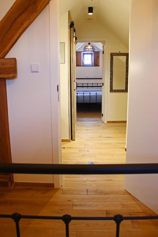 Het Koerhuis Kinrooi Exteriör bild